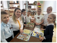 Флешмоб &quot;Мы изучаем в школе, общаемся и говорим на родных языках&quot;